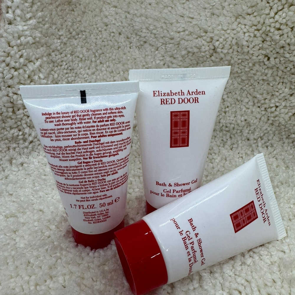 Elizabeth Arden Red Door Bath & Shower Gel 3 Piece Set 1.7 Oz./ NWOS